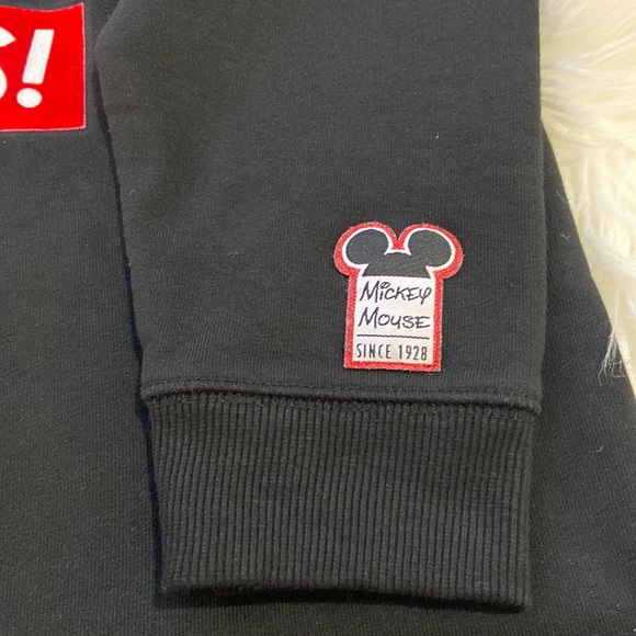 Disney Crop Sweatshirt Mickey saying “ET ALORS!” “So what” approximately size S - Picture 9 of 17